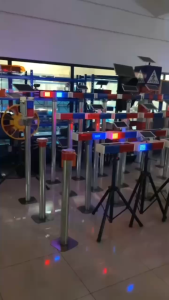 Solar Flashing Warning Lights Blinker Waterproof Red and Blue Flash Light With Traffic Safety Strobe Signal Light Device