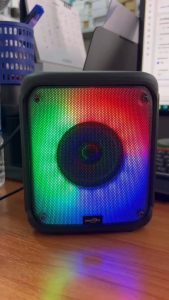 ลำโพงบลูทูธรุ่น GTS-1886 แถมไมค์ลอยแบบชาร์จ เพิ่มเสียงลดเสียงได้ ปรับไฟได้ เสียงดี พกพาง่ายมาก....