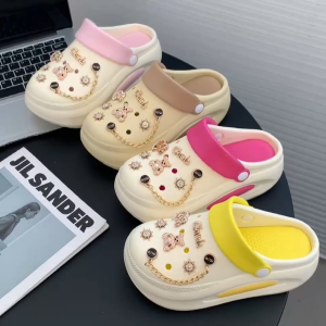 JM-CLA รองเท้าหัวโตแฟชั่น แถมตัวติดดอกไม้ ส้นสูง6-7 เซน รองเท้าหัวโตผู้หญิง สวมรัดส้น วัสดุ EVA พื้นรองเท้าถอดได้