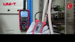 UNI-T UT-CS09D Flexible Clamp Sensor / UT208B 1000A True RMS Digital AC/DC Clamp Meter - up to AC/DC 1000A/1000V - with AC/DC Current/Voltage Measurement - Resistance/Capacitance/Frequency/Temperature Measurement