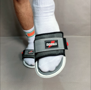 Dorks Thunderbold Grey - Sandal Slop Casual Premium Pria Wanita Sendal Selop Slipper Anti Licin Original Dorks