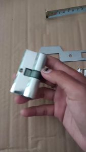 Perangkat Pintu Body & Kunci Pintu Pelor