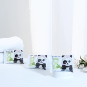 BOM Eight Tea Lip And Eye Remover Pad 55g คลีนซิ่งแพดทำความสะอาดเครื่องสำอางได้อย่างหมดจด