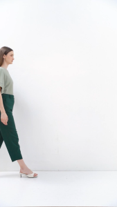 Minimal Terra Ankle Baggy Pants Wanita Celana / Pants - Warna Dark Green / Hijau Tua Regular Fit