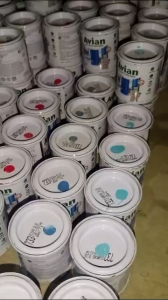 Cat Besi Avian High Gloss & Cat Kayu Enamel 50cc: Pilihan Terbaik untuk Proyek Anda