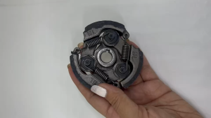 คลัตช์เครื่องตัดหญ้า NB411 มีลิ่มผ้าแดง คลัตช์สำหรับเครื่องตัดหญ้า อะไหล่เครื่องตัดหญ้า