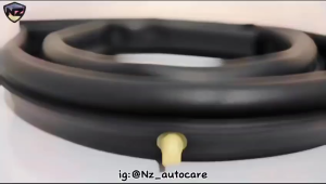 Talang Air Kap Mesin Mobil Isuzu D-Max