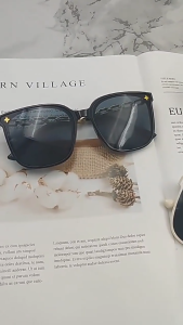 BIF - Kacamata Hitam Wanita Fashion Frame Model Rantai Logam Plastik Women Sunglasses Chain