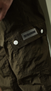 HUMANSDIE - Celana Panjang Pria Cargo Trackpants Parasut Crinkle Olive