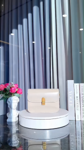 Tas Wanita Timeless & Simpel Daily Dari Jims Honey Dea