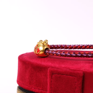 Chow Sang Sang 周生生 999 24K Blessings & Culture 999 Gold lucky Red Forture bag Charm 94330C (Bracelet Not Included)