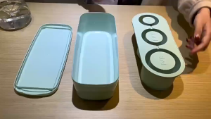 Silicone Ice Cube Trays with Lid Reusable Silicone Ice Cube Mold for Whiskey Cocktails Frozen Treats