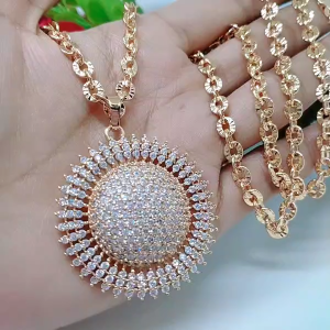 Kalung Perhiasan Tianium Tembaga Xuping Rodium Lapis Emas 1824 Karat