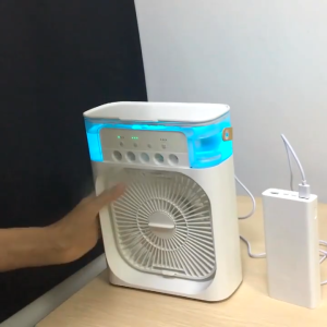 600mL Portable 4 in 1 Mini Portable Fan Air Cooling fan Humidifier Purifier Mist Cooler with 7 Colors LED Light