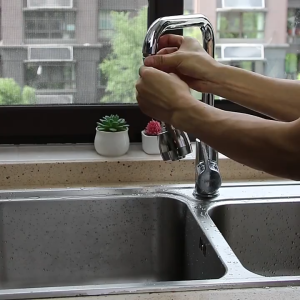 Đầu vòi tăng áp inox xoay 360 độ nhiều chế độ tiết kiệm nước 18cm