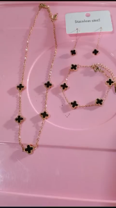 Set Perhiasan lengkap anting jarum 3cm kalung gelang Wanita Clover Motif Bunga Mewah Stainless Steel Titanium Anti Karat Aksesori Fashion Untuk Wanita - Lazada