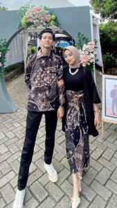 kemeja panjang dan rok lilit batik couple terbaru outfit kekinian 2024