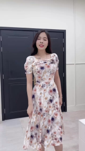 Đầm xòe hoa cổ vuông xếp ngực đính hoa tay phồng có túi Misa - MS0325