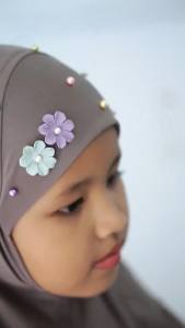 Hijab bergo anak rainbow jilbab mutiara jersey premium
