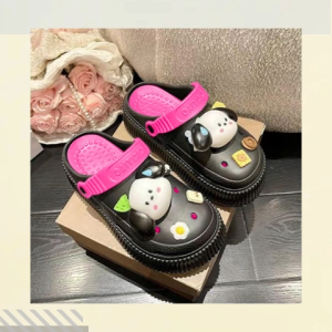 QXshop ใหม่ แกะกล่อง รองเท้าแต่หัวโตรัดส้น ใส่ได้แบบ2สเต็ปรัดส้นหรือไม่รัดก็ดูสวย มาพร้อมสีทูโทนน่ารักตะมุตะมิสุดๆ สายแฟชั่นห้ามพลาดด มาตำ