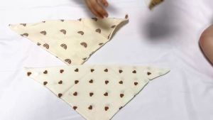 Ivorybaby Celemek Makan Bayi Segitiga Slabbe Bib Bayi 0-3 Tahun
