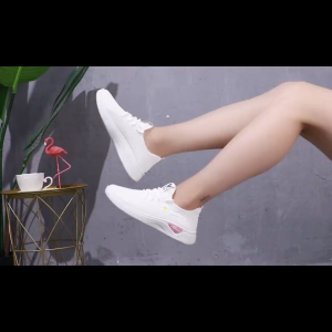 New Korean Style Sports Shoes for Training and Work Breathable and Comfortable Lace-up Shoes - Closed