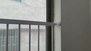 4pcs Black/White Pressure Mounted Baby Gate Wall Protector Kids Safety Guard Door Protector Pad