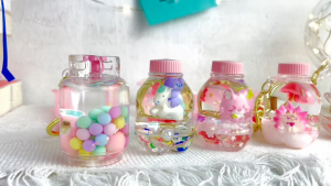 2024 Lovely Pink Quicksand Keychain Bling Bling Cartoon Pendant Small Gift for Kids Floating Oil Key Ring Couple Keyring