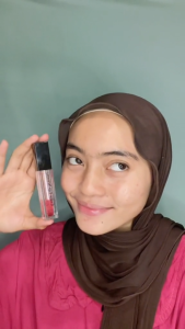 Lomira Lip Serum Pelembab Bibir