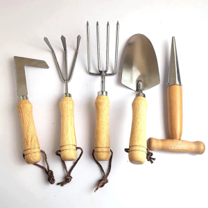 The Leaferie Good Quality Stainless Steel Gardening Tools . accessories shovel spade digger weed