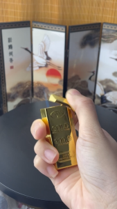 HCM Bật Lửa Khè Xài Gas Hình Thỏi Vàng Khối 9999