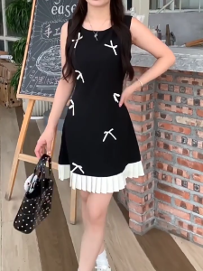 ตกแต่งโบว์สามมิติคอกลม ชุดเดรสเอวแน่นผู้หญิงฤดูร้อนกระโปรงสั้นสไตล์วันหยุดฝรั่งเศส