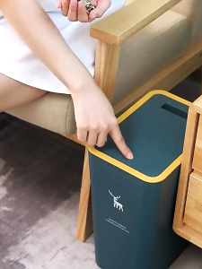 Tempat Sampah Plastik Tertutup Minimalis: Kotak Sampah Ruang Tamu & Dapur