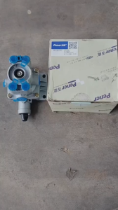 Bộ chia hơi van chia hơi mooc kéo mã SP 35270020010. 3 lỗ M22+ 6 lỗ M16 (4 lỗ mặt bích) 2 lỗ bắt tâm lỗ 71 Loại nhỏ