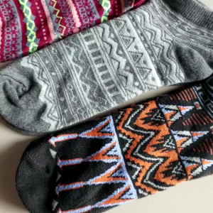 Kaos Kaki Oldschool Tribal Skate Motif Batik