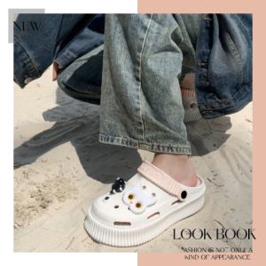 LHSunday NEW รองเท้าลำลอง สำหรับผู้หญิง เอาจริงรุ่นนี้ไม่อยากให้พลาด มาพร้อม 4 สีให้เลือก ทรงสวย ทันสมัย สวมใส่ได้ทุกโอกาส มาพร้อมเซ็ทตัวการ์ตูนสุดจ๊าบ บอกเลยต้องโดน