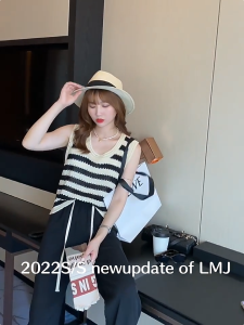 เสื้อสายเดี่ยวสตรี เสื้อสเวตเตอร์ถักกลวง เสื้อแขนสั้นสุดชิคและสวยงามของสาวฮอต