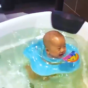 POOL SWIMMING BABY NECK RING TUBE  SUMMER WATER FLOATING