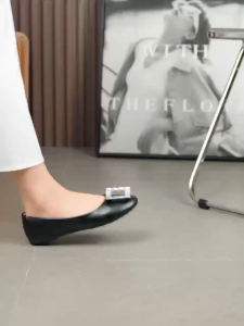 fashion women flat shoes