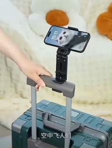 ที่วางมือถือ แบบหนีบ/ตั้งโต๊ะ ปรับหมุนได้ 360 องศา พับเก็บพกพาได้ ใช้งานสะดวกแม้ไม่มีโต๊ะหรือที่วาง ทนทาน ส่งจากไทย!!!