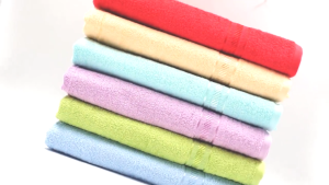 Handuk Mandi Merah Putih Dewasa