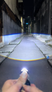 Spesifikasi produk : ◉ Merk : ICC ◉ Cocok Untuk Lampu utama Mobil dan motor socket H4 ◉ Sorotan Sinar Cut off cek video untuk detail ◉ Bahan Aluminium ◉ Garansi 1 tahun ◉ Lampu led laser mini ini sudah di lengkapi lensa sehingga sinar yang di keluarkan sa