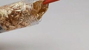 Gold Leaf Cake Decoration Gold Flakes Food Gold Foil Decoration Baking Gold Foil Decor Chocolates Decor Gold Leaf Sheets for Cooking Dessert Decoration Crafts Makeup Art Painting Crafts Jewelry Making DIY Crafts
