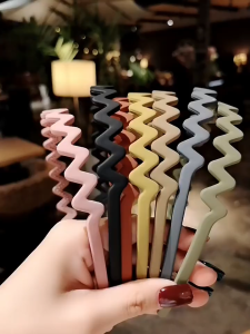 Băng Đô Cài Tóc Nhựa Kiểu Ziczac Dành Cho Bạn Nữ