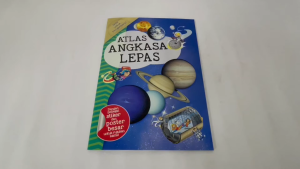 "Atlas Angkasa Lepas Buku Aktiviti & Stiker - Space Exploration Activity Book for Kids with Fascinating Facts & Illustrations"
