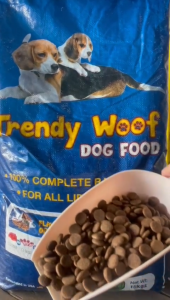 LOOSE PACK 5KG - TRENDY WOOF DOG FOOD 5KG LOOSE PACK/ Makanan Anjing Trendy Woof Loose Pack 5KG