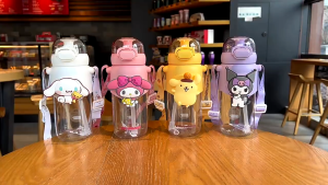 [SG] Sanrio Kids Water Bottle Tritan Bottle 100% BPA Free Cute Water Bottle My Melody Kuromi Cinnamoroll HK Hello Kitty