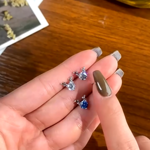 Anting Tindik Wanita Anti Karat & Titanium Silver Deer