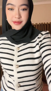 Lissa Korean Fashion Cardigan Knitwear Premium Rajut Atasan Wanita Stripe