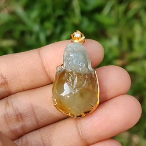 Yellow Natural Type A Jadeite Jade Pendant crafted as Dragon Turtle set on 18k gold with diamond certificate weigh 6.69 grams measurement 33.8 * 17.7 * 11.6 mm (18kp16)